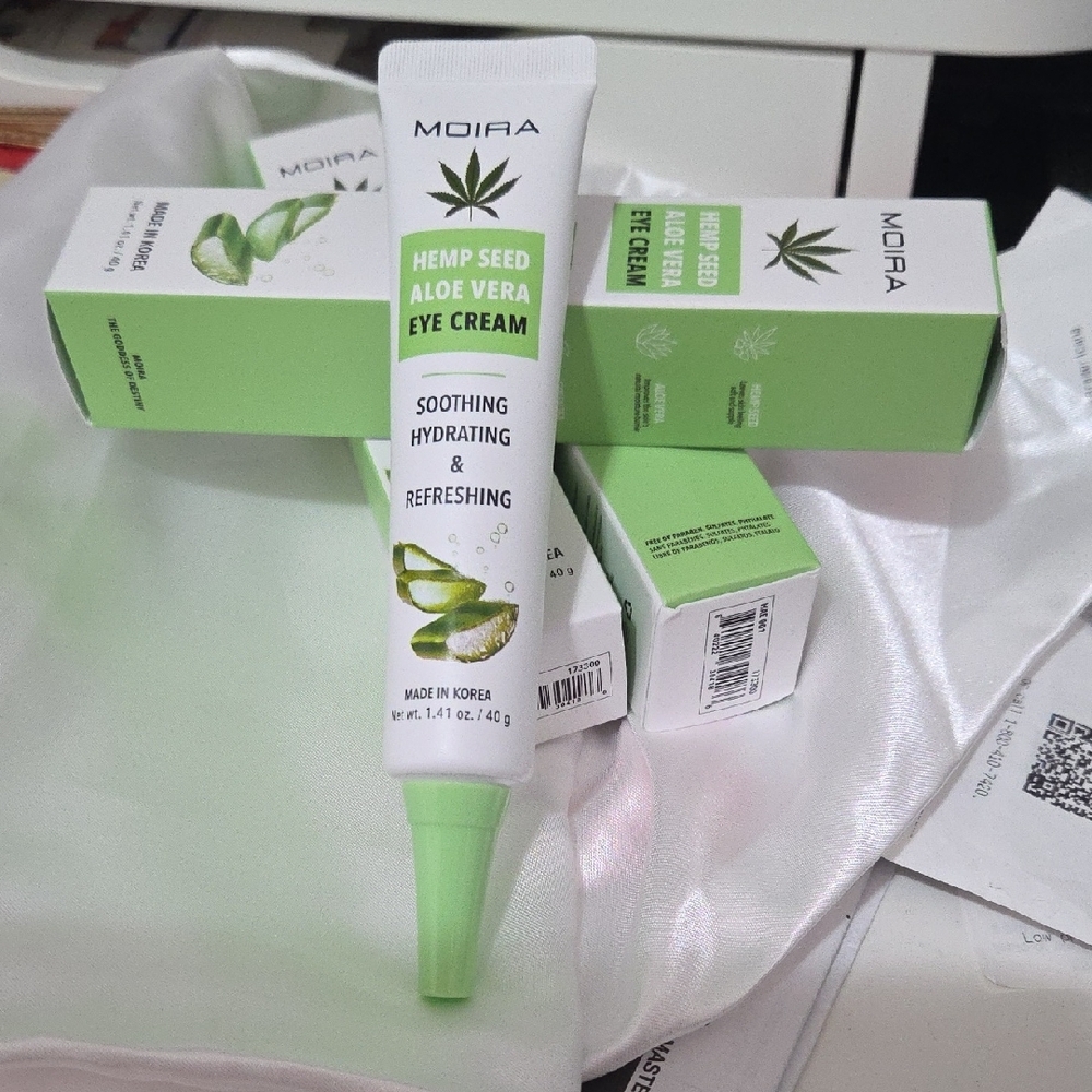 Moira Aloe Vera Eye Cream Soothing Hydrating & Refreshing
